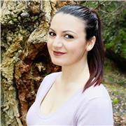 Diplomata presso Liceo scientifico, laureata in tecnica della riabilitazione psichiatrica con specialistica in scienze riabilitative delle Professioni Sanitarie, offro lezioni studenti di scuola primaria e secondaria di primo grado